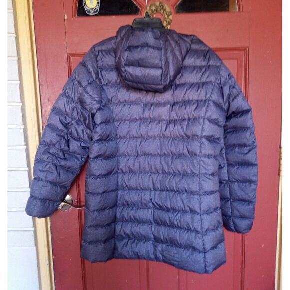 Blue - Picture 2 of 9